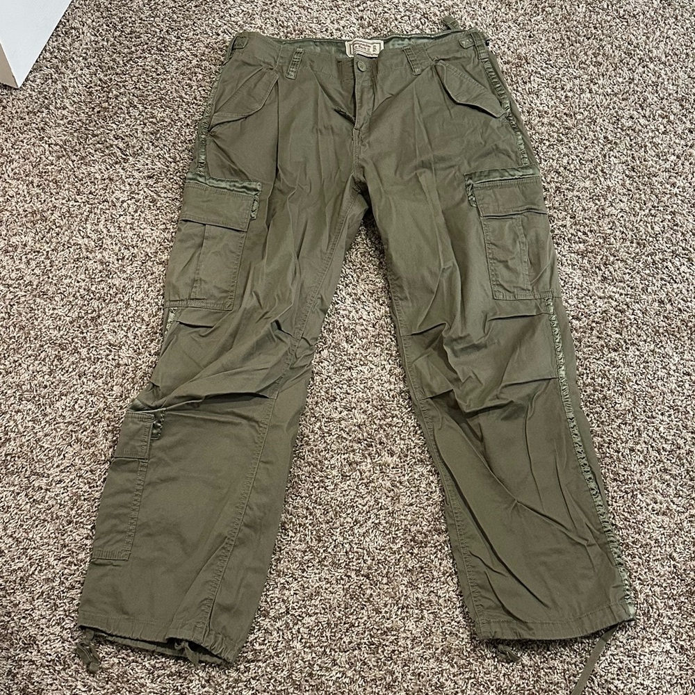 Abercrombie 2000s Utility Pant in Olive, Size 33R (16)